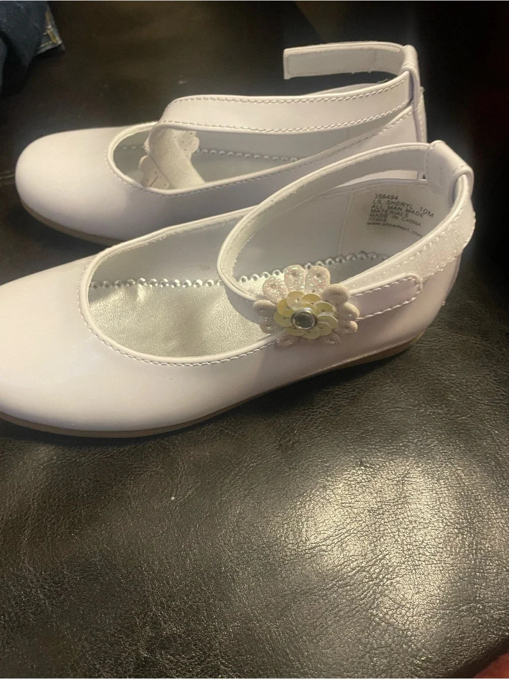 Girls White Dress Mary Jane Shoes with Flower Accent